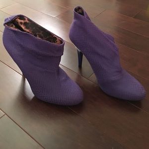 Blue snakeskin slouch ankle booties with cheetah!